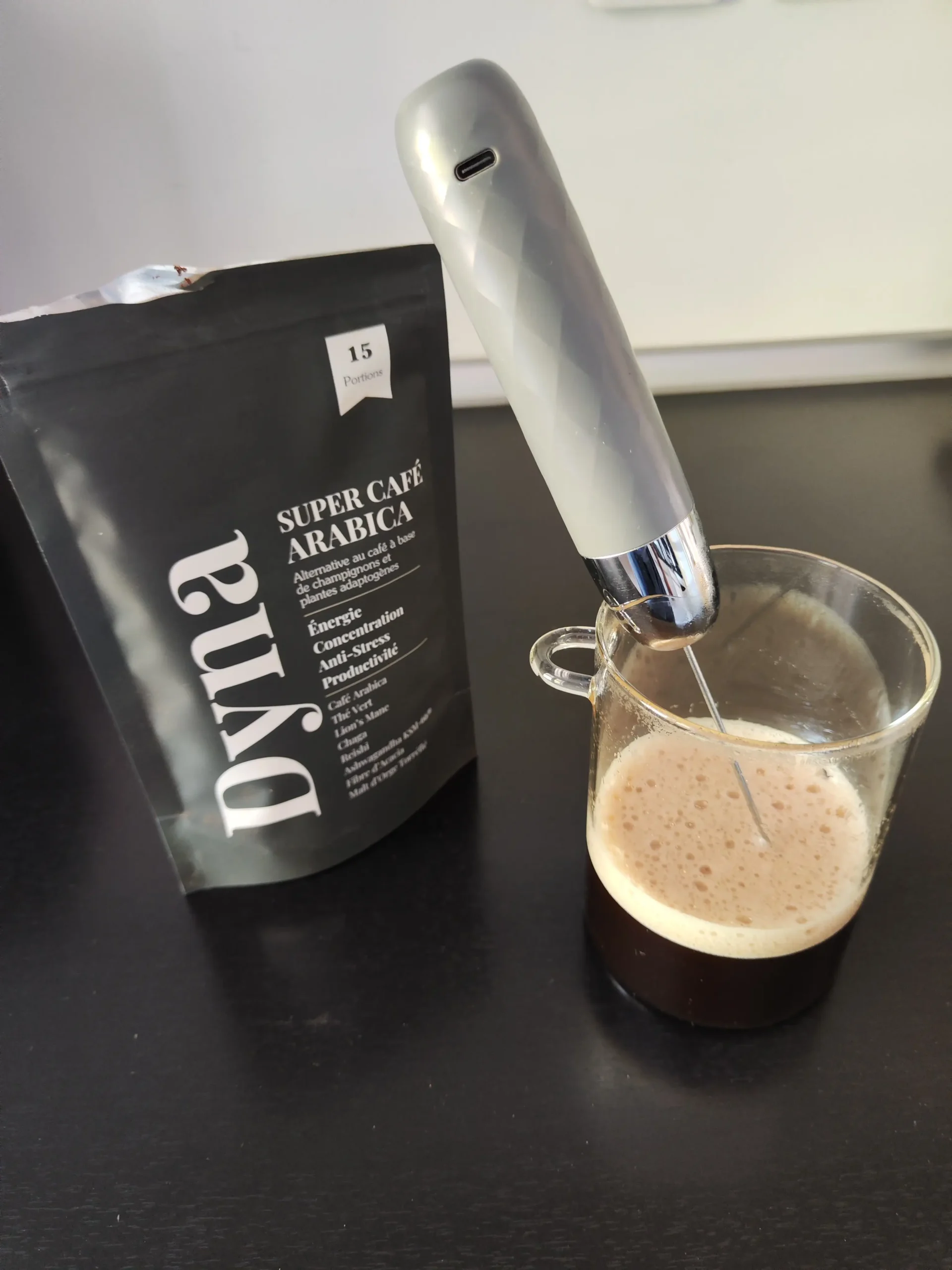 Tasse de Super Café Arabica Dyna préparée, avis test AdaptoZen